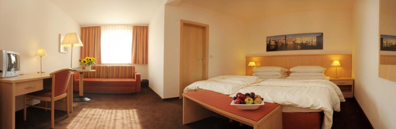 Luebsche Thorweide Wismar Exterior foto